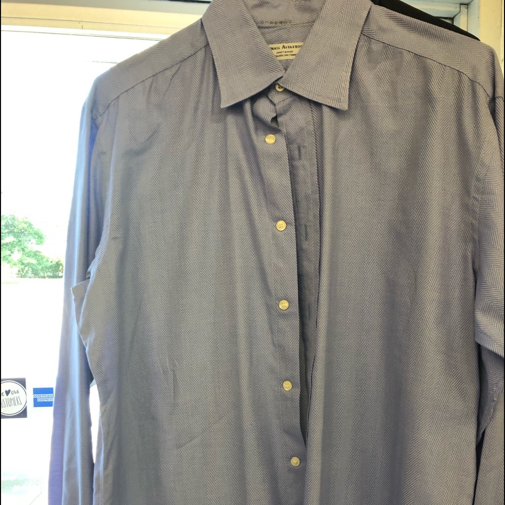 Esmail Astanboos shirt